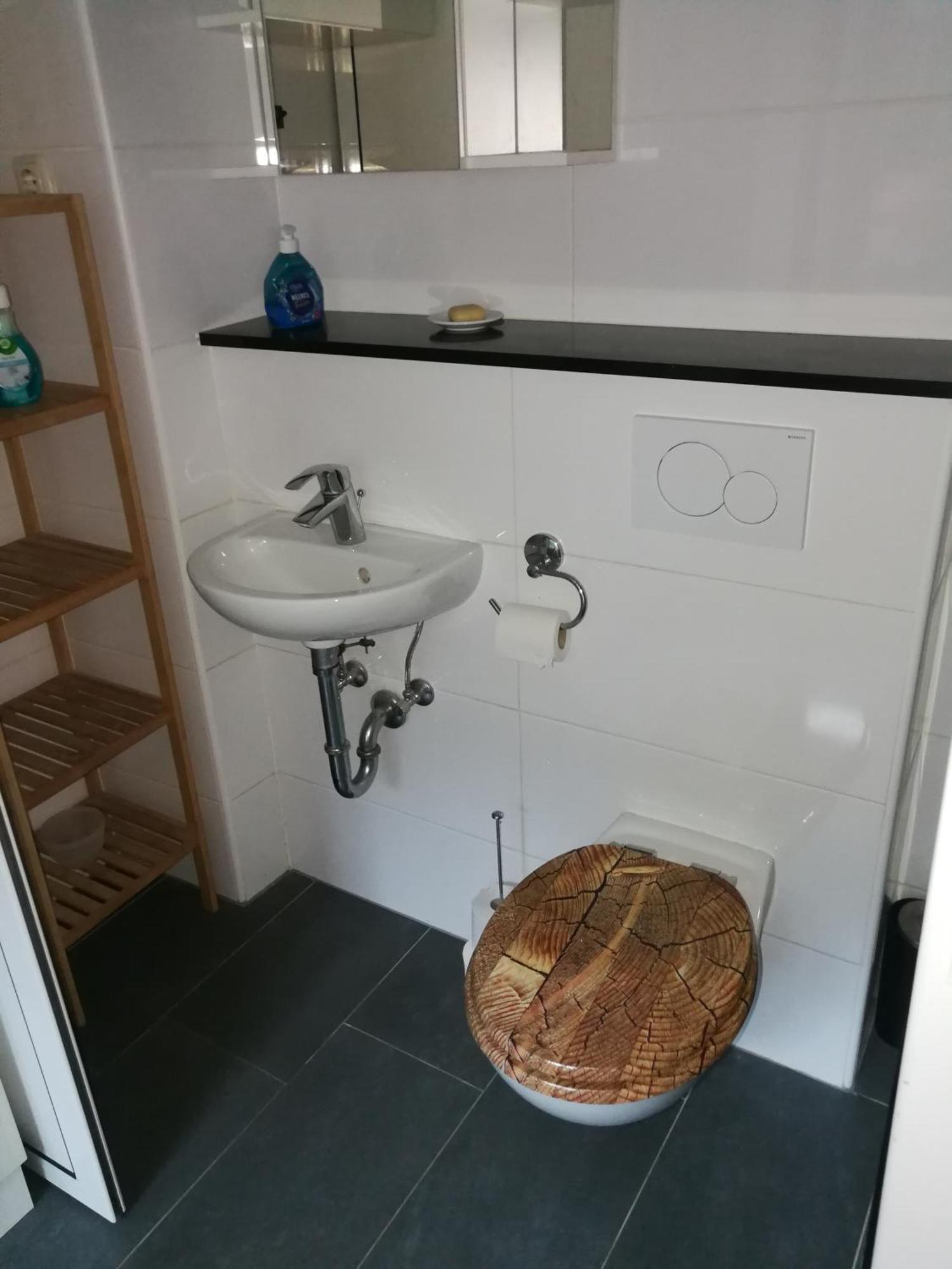 Wohlfuehloase - Zimmer, Appartment - Im Herzen Starnbergs 객실 사진